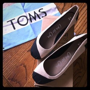 TOMS Ballet Flats